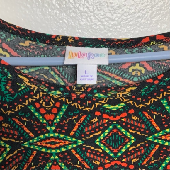 LulaRoe Tops - Picture 4 of 5